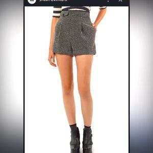 Dolce vita dugal short M 90$ NWOT